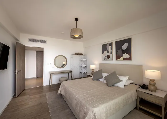 Cyprotel Florida Szálloda 4*